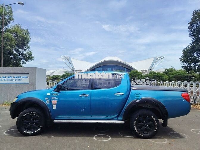 Bán Tải Mitsubishi Triton 2010 -2 cầu - số tự động