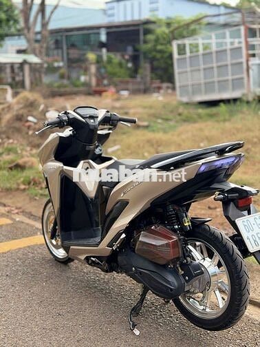 Honda Vario 150cc Vàng đồng