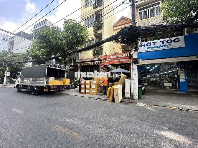 Giao nhận xe máy, xử lý kho - SL 2 Vị trí