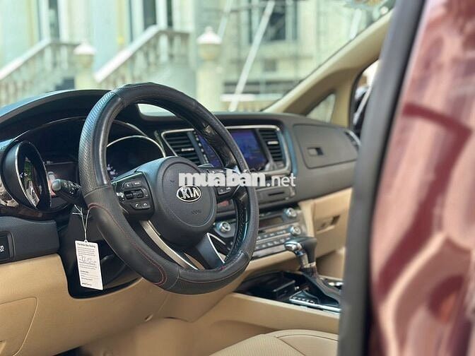 KIA Sedona DATH 2018 Nâu đỏ 82.000 km