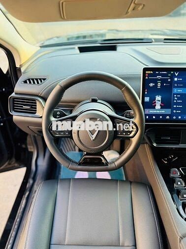 VINFAST VF 8 PLUS ECO ADAS MIỄN PHÍ SẠC ĐẾN 2027