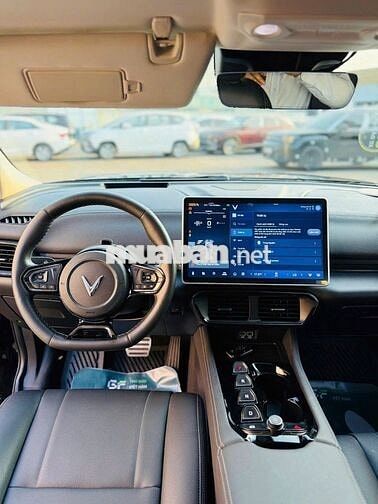 VINFAST VF 8 PLUS ECO ADAS MIỄN PHÍ SẠC ĐẾN 2027