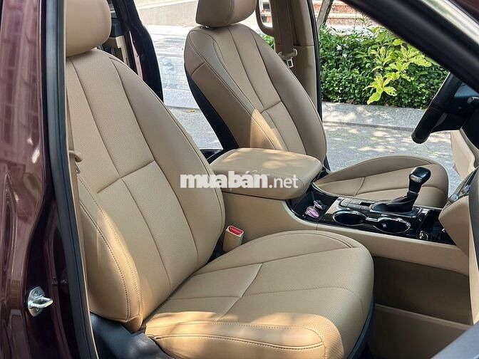 KIA Sedona DATH 2018 Nâu đỏ 82.000 km