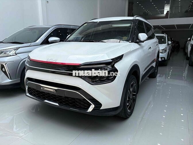 Kia Carens Luxury 2024 Trắng 60.000 km