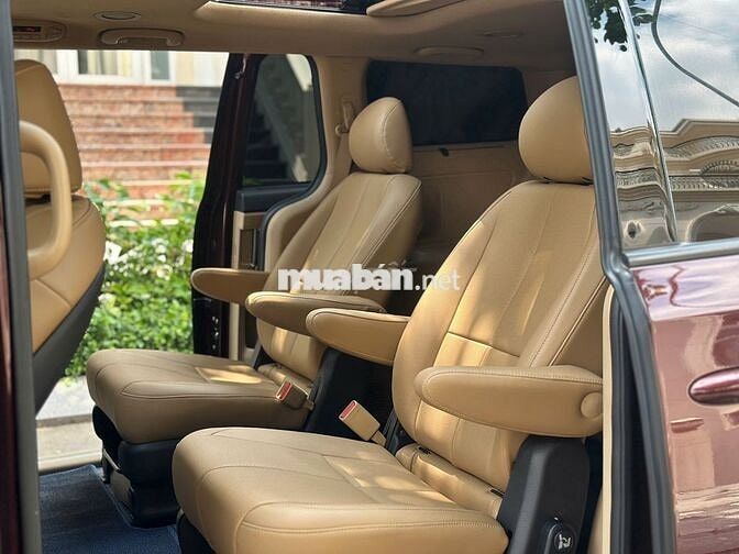 KIA Sedona DATH 2018 Nâu đỏ 82.000 km