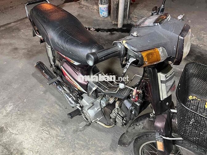 Honda Dream Loncin màu Nâu