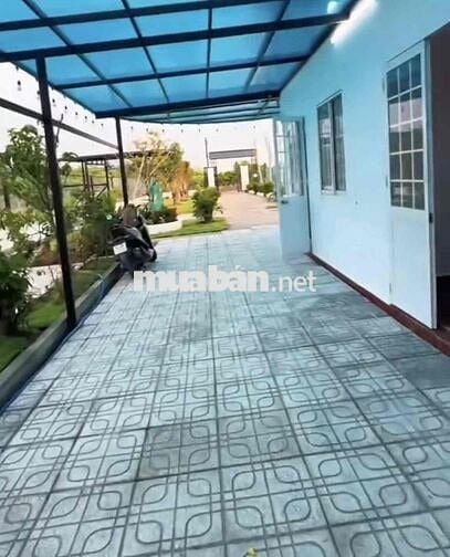 Chính chủ bể nợ bán lại nhà vườn có đầy đủ tiểu cảnh sân vườn