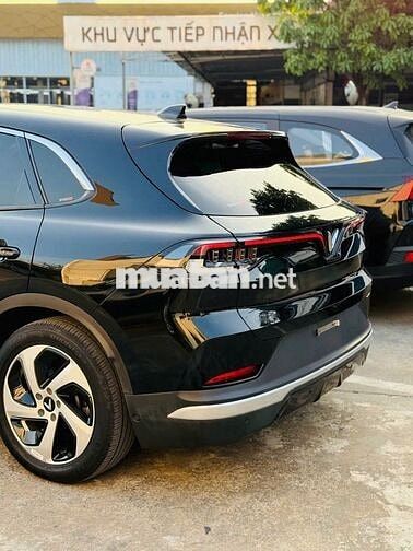 VINFAST VF 8 PLUS ECO ADAS MIỄN PHÍ SẠC ĐẾN 2027