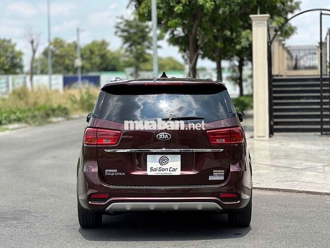 KIA Sedona DATH 2018 Nâu đỏ 82.000 km