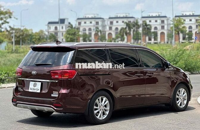 KIA Sedona DATH 2018 Nâu đỏ 82.000 km