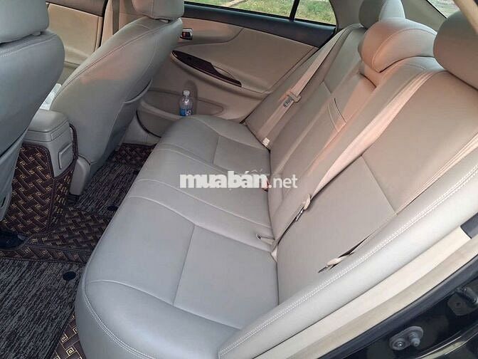 Toyota Corolla Altis 2.0V Đen