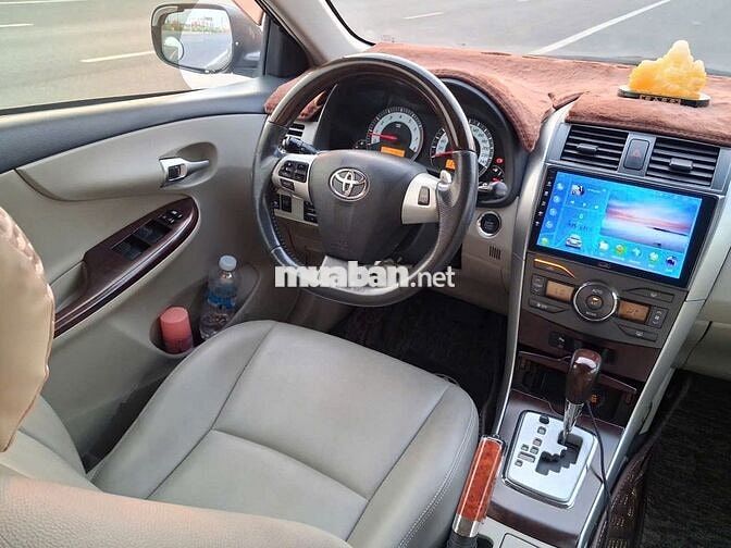 Toyota Corolla Altis 2.0V Đen