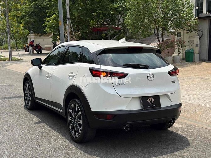 Mazda CX3 2023 Luxury Trắng 31.000 km