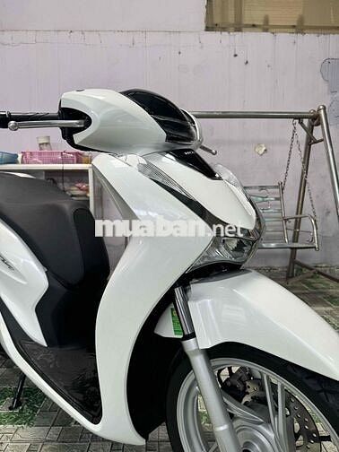 Honda SH 125i CBS 2025 Trắng 1400 km