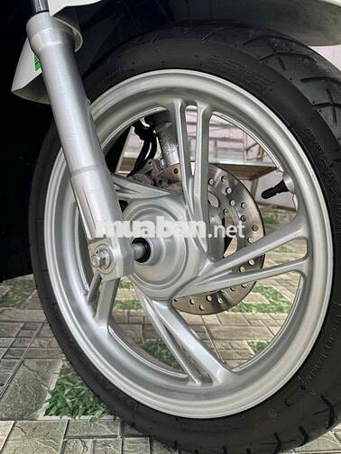 Honda SH 125i CBS 2025 Trắng 1400 km