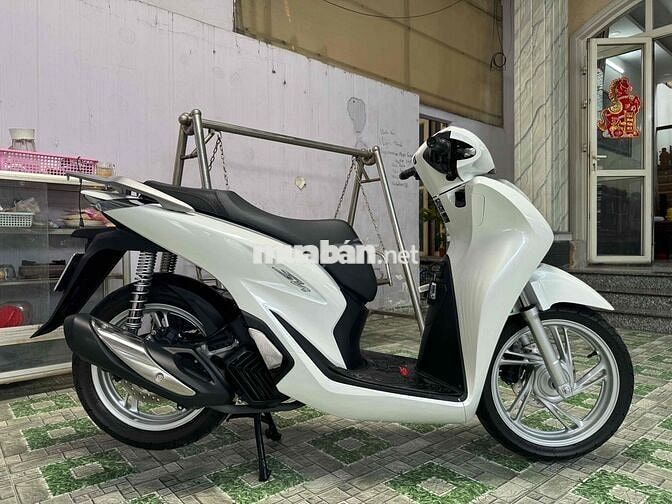 Honda SH 125i CBS 2025 Trắng 1400 km