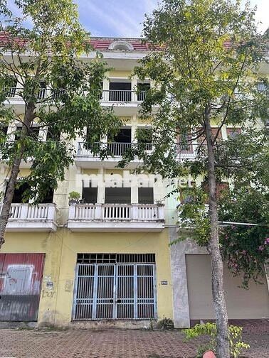 cho thuê nhà thô mặt đường 30 khu đt phú lương; 63m, 5 tầng