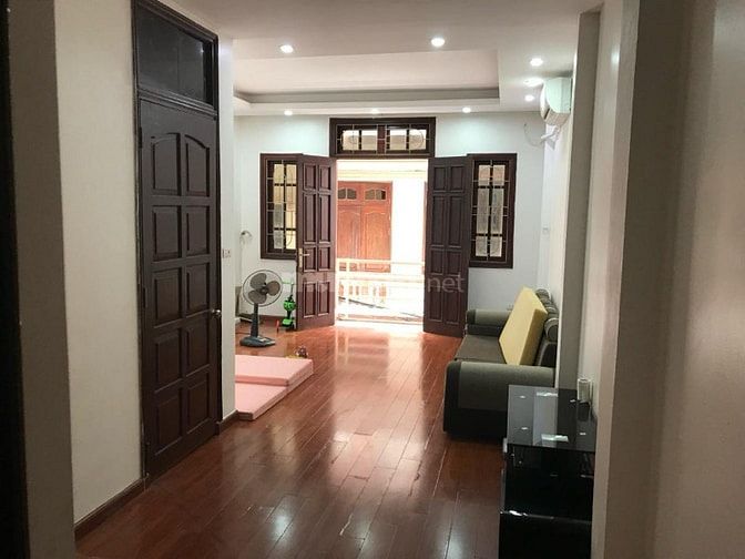 Bán nhà phố Đỗ Quang, Cầu Giấy 43m, 6 tầng, mt 4.5m. Giá: 18.9 tỷ