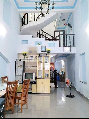 Cô Huệ đi định cư cần bán gấp nhà hẻm gần cầu Thị Nghè 64m2 