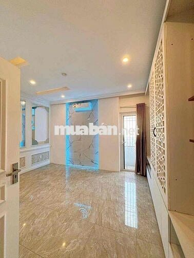 NHÀ 5 TẦNG MT HÀM NGHI THANG MÁY , ĐIỀU HOÀ ,PCCC ĐẦY ĐỦP