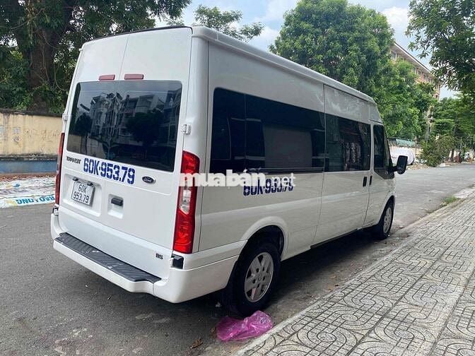 Ford Transit 2018 10 chỗ Trắng