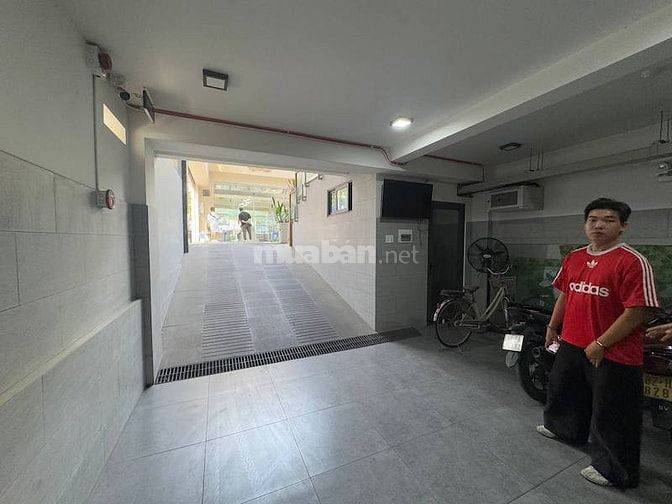 Cho thuê nhà Thảo Điền Q2, hầm 4 lầu, phù hợp spa, văn phòng, 220tr/th