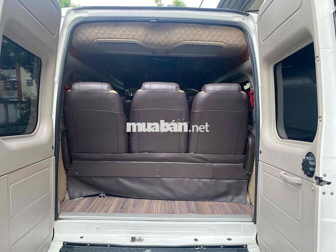 Ford Transit 2018 10 chỗ Trắng