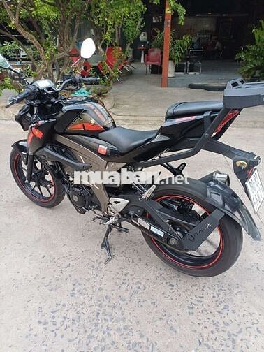 Suzuki GSX Đen Zin êm bán hoặc giao lưu xe khác 