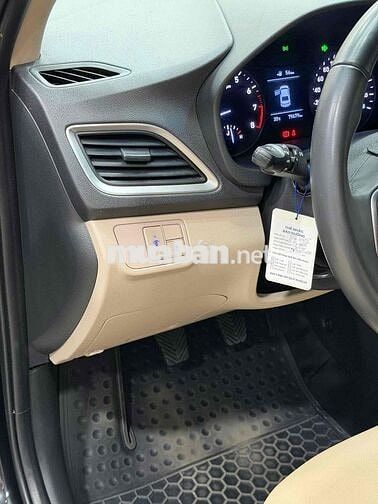 Hyundai Accent 2019 MT bản đủ