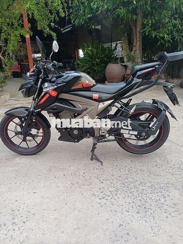 Suzuki GSX Đen Zin êm bán hoặc giao lưu xe khác 