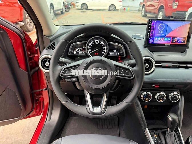 Mazda 2 2023 Luxury nhập Thái