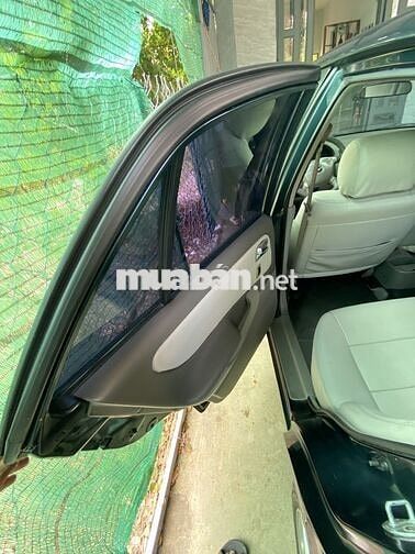 Mazda 626 Xanh đen 5 chỗ