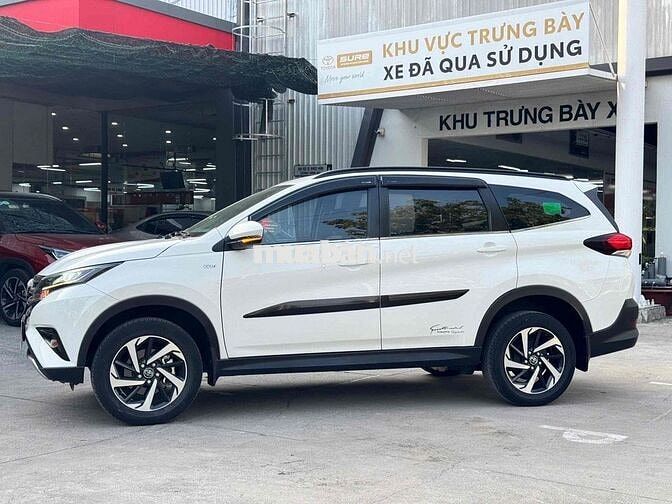 Toyota Rush 2020 Trắng 7 chỗ