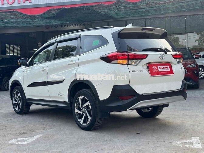 Toyota Rush 2020 Trắng 7 chỗ