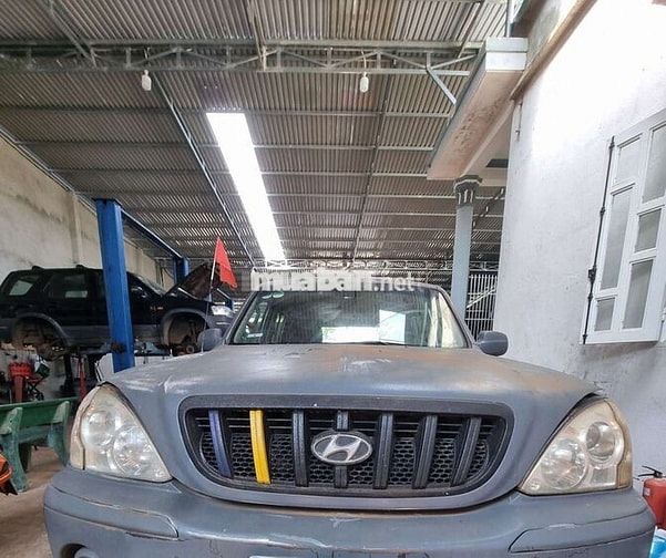 Thanh lý cặp Hyundai 2004 Xám ghi