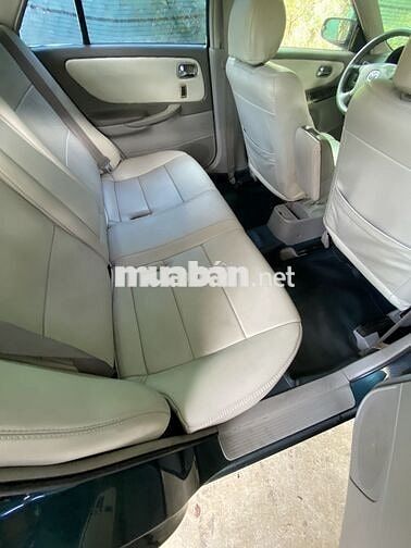 Mazda 626 Xanh đen 5 chỗ