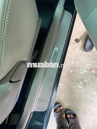 Mazda 626 Xanh đen 5 chỗ