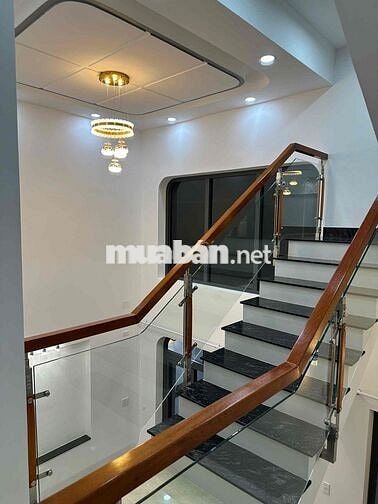 BÁN NHÀ 2 LẦU CHỈ HƠN 3 TỶ GẦN CHỢ PHÚ MỸ,CÓ HOÀN CÔNG