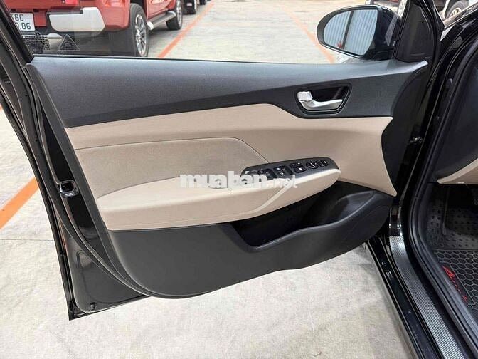 Hyundai Accent 2019 MT bản đủ