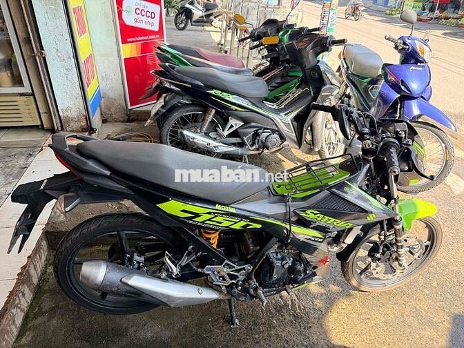 Suzuki Satria F150 Đen xanh lá
