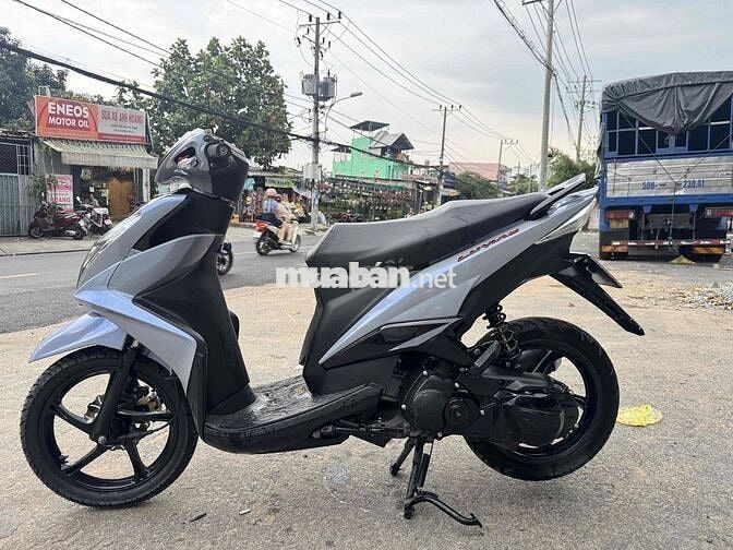 Yamaha Luvias Thái fi Xám