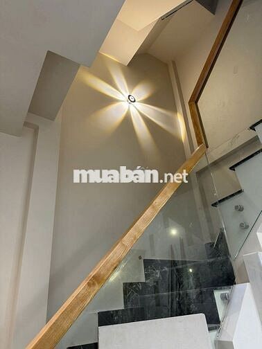 Bán nhà mới đẹp Q3, hẻm 4m Nguyễn Đình Chiểu, 32m², 3 lầu, 8.6 tỷ TL.