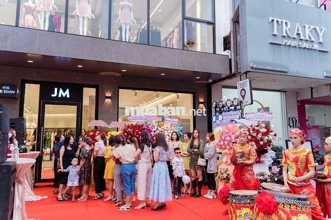 NHÀ 3 TẦNG MT LÊ DUẨN NGANG :9M TUYẾN PHỐ THỜI TRANG