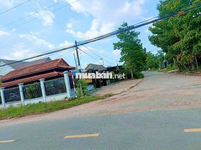 Đất Bến Cát 210m2/800tr vị trí đẹp tiềm năng tăng giá cao 