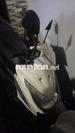 Bán xe Suzuki Hayate trắng - xe đầm, máy êm