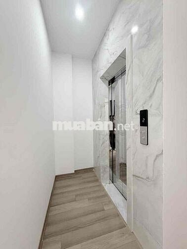Nhà Đẹp Tây Hồ 40m2 - 6 Tầng Thang Máy - Ô Tô - Ngõ Thông - 9,3 Tỷ