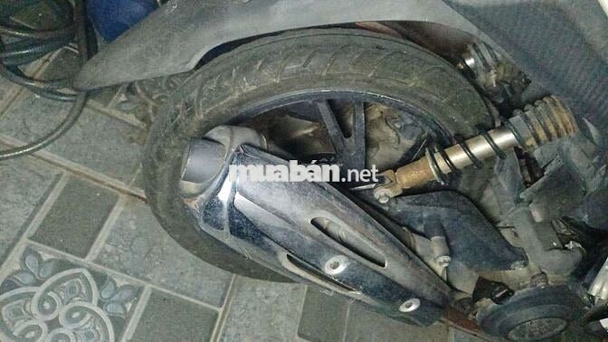 Bán xe Suzuki Hayate trắng - xe đầm, máy êm