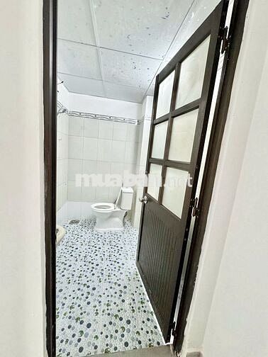 CHO THUÊ NHÀ NGUYÊN CĂN 1 TRỆT 1 LẦU 1PN NGAY BẾN XE MIỀN ĐÔNG CŨ 