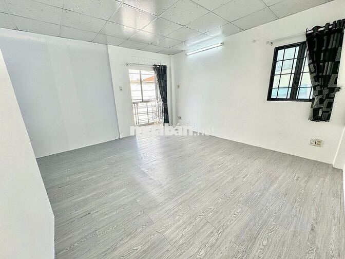 CHO THUÊ NHÀ NGUYÊN CĂN 1 TRỆT 1 LẦU 1PN NGAY BẾN XE MIỀN ĐÔNG CŨ 
