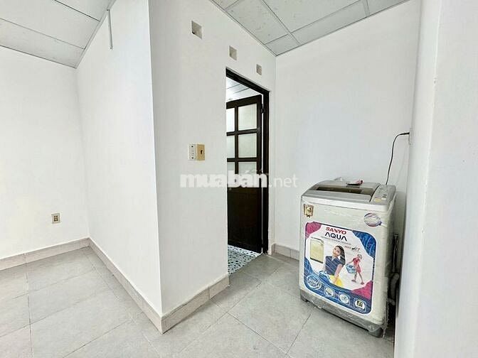 CHO THUÊ NHÀ NGUYÊN CĂN 1 TRỆT 1 LẦU 1PN NGAY BẾN XE MIỀN ĐÔNG CŨ 